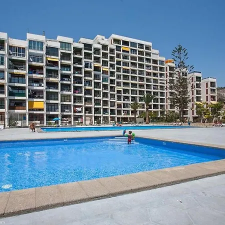 Apartment Enjoy The Sea And Pool In Playa De Americas *
