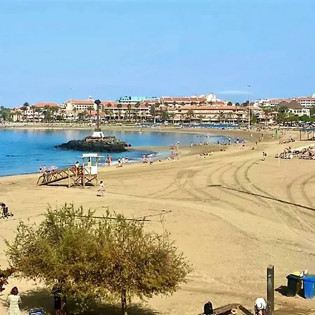 Enjoy The Sea And Pool In Playa De Americas Apartament