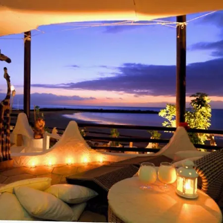 Enjoy The Sea And Pool In Playa De Americas Apartament *